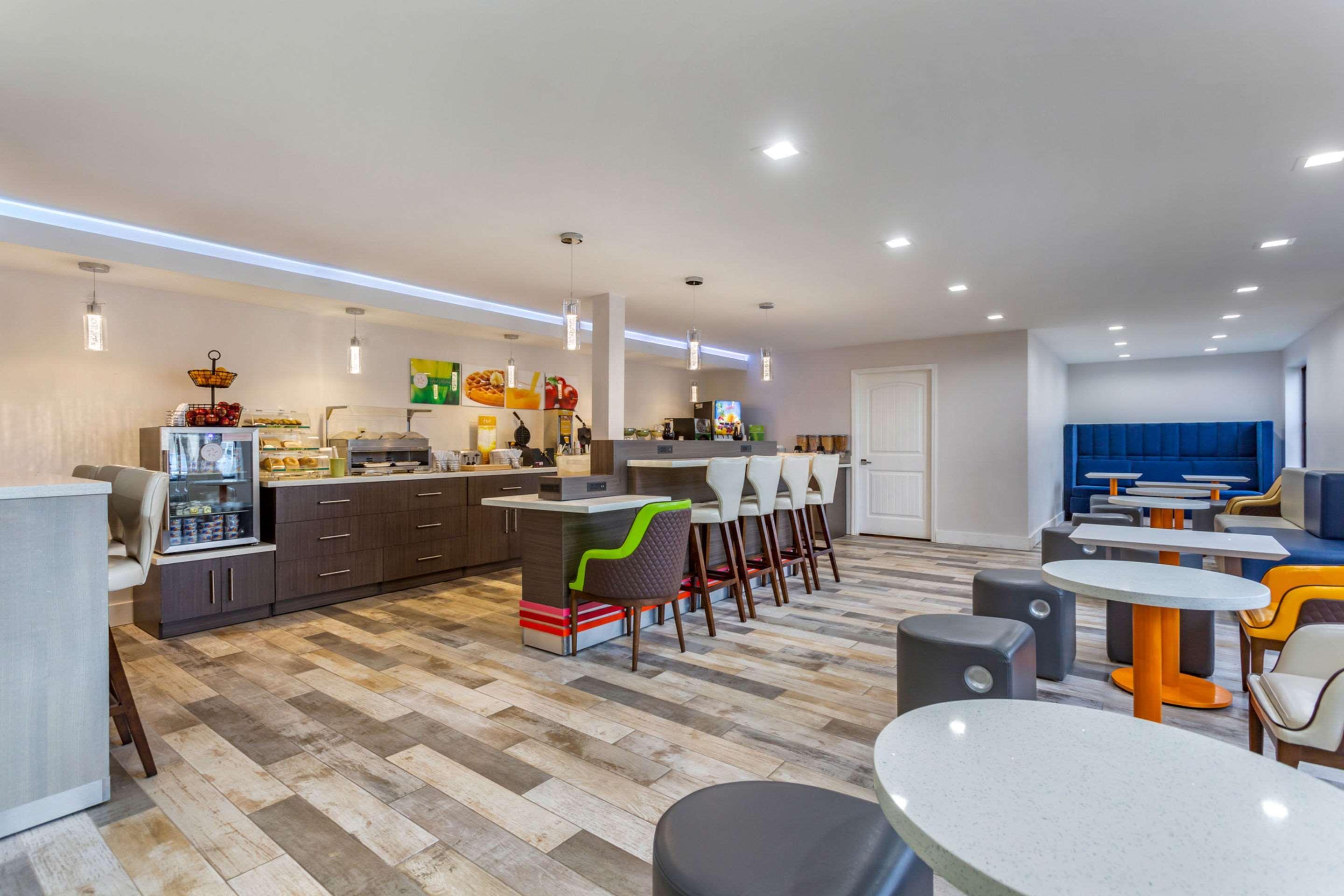 Quality Inn Murfreesboro-University Area Экстерьер фото