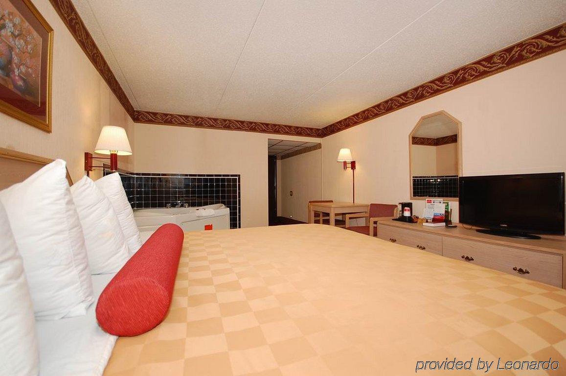 Quality Inn Murfreesboro-University Area Экстерьер фото