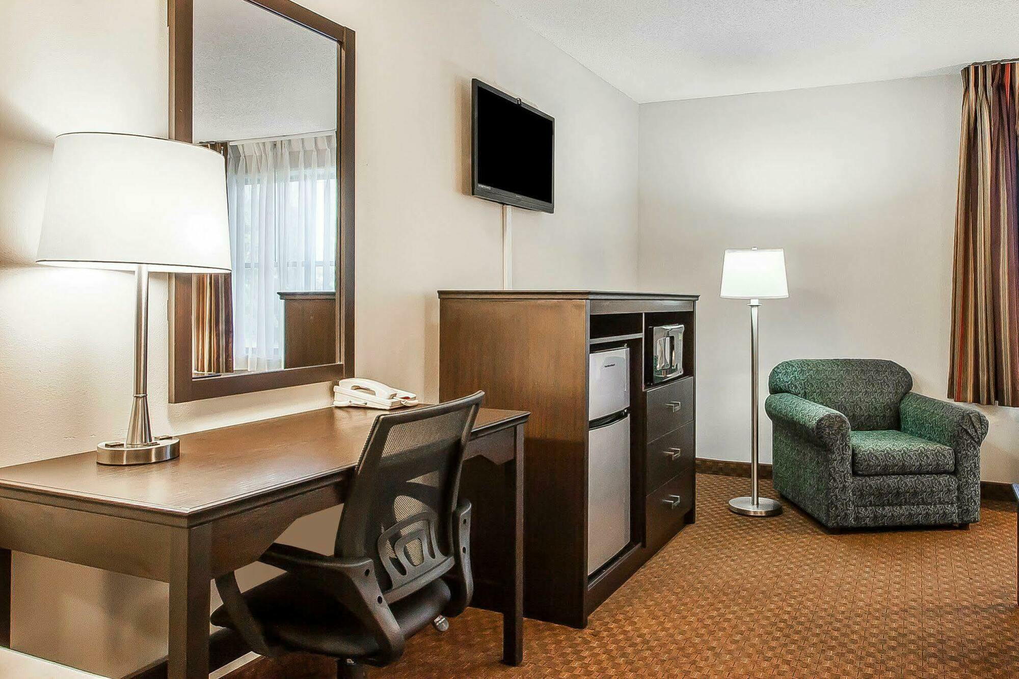 Quality Inn Murfreesboro-University Area Экстерьер фото